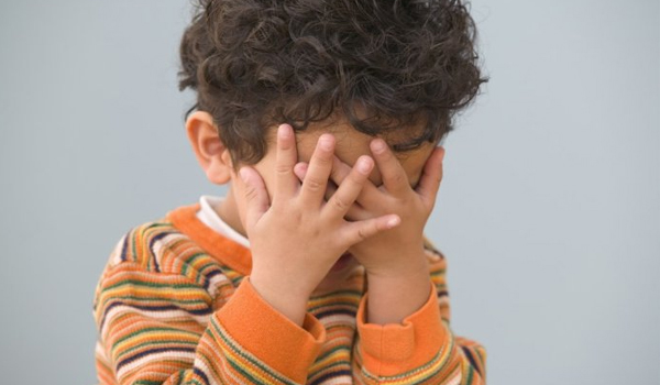泛发白癜风对儿童有什么损伤?